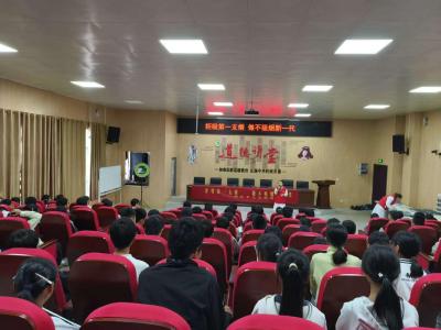 邓村乡卫生院：健康讲座进校园 护航青少年健康成长