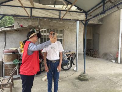 南津关村：志愿上门助老 邻里传递温情