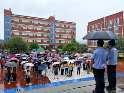 黄花镇：普法护成长 家校筑平安
