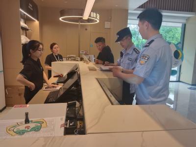 永兴社区：静音护考 暖心护航