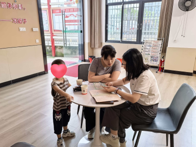 永兴社区：暖心护航入学季 便民服务解民忧