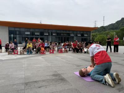 应急救护进乡村 红十字助力幸福家
