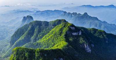 夷陵深山藏胜景 七寨九峰引客来