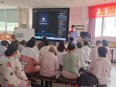平湖社区：反诈宣传进家门 平安守护暖民心