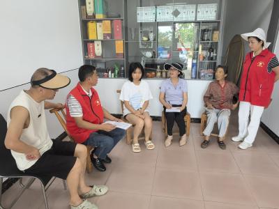 鸦鹊岭镇：暖心家访护成长 安全护航不放假