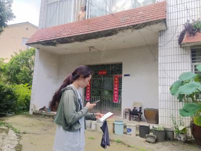 南津关村：入户宣传遇急难 暖心志愿守护独居老人