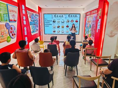 兴安社区：暑托课堂识本草 多彩活动伴成长