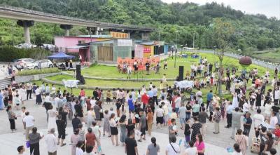 雾渡河镇“仲夏夜音乐会”点亮夜间烟火经济