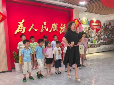 兴安社区：优雅伴成长 礼仪润童心