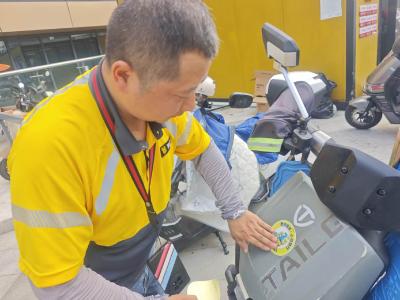 绿洲社区：小小畅行贴 解锁基层治理新温度