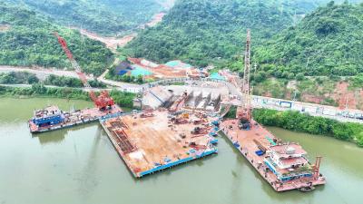 葛洲坝航运扩能工程赵家沟临时码头灌注桩施工圆满收官