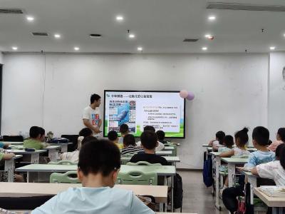 绿洲社区：守护一江碧水 共育绿色童心