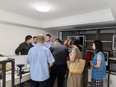 多部门联合入户核查 筑牢社区金融安全防线