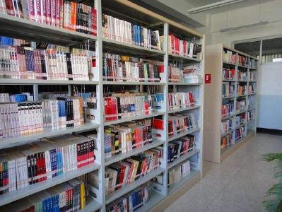 襄州区图书馆为程河镇捐赠图书