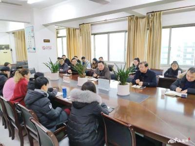 襄州区人社局组织召开“三支一扶”工作人员座谈会  