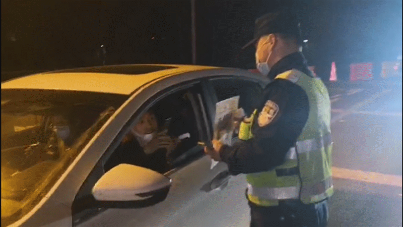 返程车流剧增，襄州交警全力护航“大动脉”