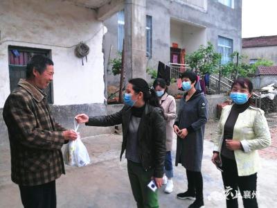 襄州区公共资源交易中心开展“帮扶活动日”活动