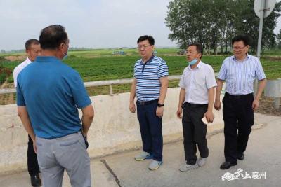 刘明锋：防汛防控两不误 确保人民生命财产安全