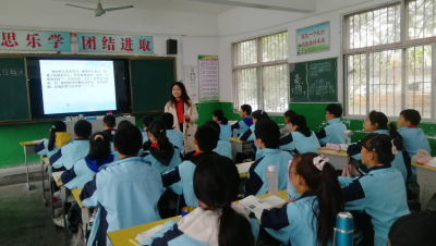  张湾二中 ：教学树“标杆”  优质促课改  