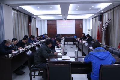 襄州区教育局领导到襄州一中宣讲党的十九届五中全会精神