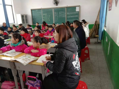张湾云湾小学“送教下乡”到张家集镇宋营小学