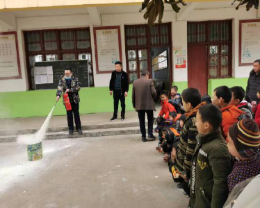 朱集镇第一幼儿园消防安全知识培训进课堂