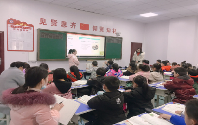 襄州七中教育集团二校区：举行课堂常规观摩课活动 