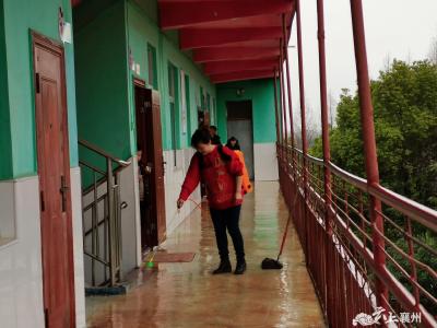 伙牌镇中心幼儿园：美化家园 “净”待归来