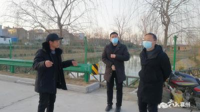 程河镇人大代表调研防溺水工作