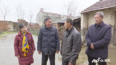 雷锋精神记在心  扶贫路上无弱兵