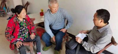 峪山镇扎实做好建档立卡户“两不愁三保障”“回头看”工作