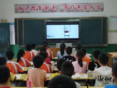 看神舟十二升空   扬民族自豪感