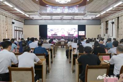 刘明锋：因时因势精准施策 统筹推进疫情防控和经济社会发展