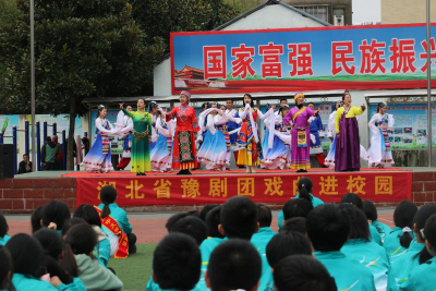 讲述中国故事 传承红色基因