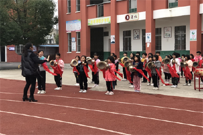 传承民族文化 浸润学子童心