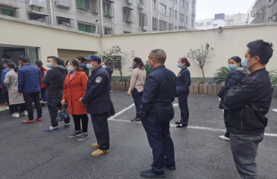开展核酸检测 筑牢防控防线