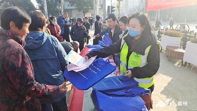 黄龙镇：禁毒宣传入市场 共建无毒家园