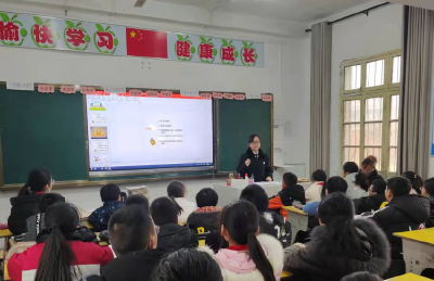 法治宣传进校园 护航青春助成长
