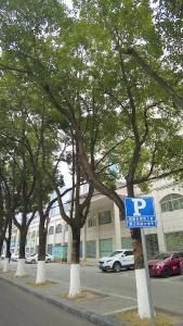 清洁城市环境 襄州环卫工人出发！