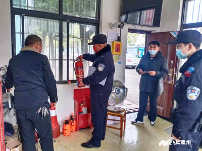 民警进校园 点亮安全开学季
