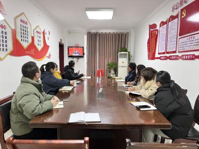 区委老干部局认真组织收看全市深入优化营商环境暨作风建设“奋进年”动员大会