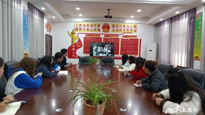【学雷锋 在行动】三月春风暖 “雷锋”伴我行