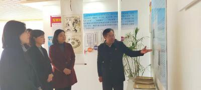 市委老干部局局长刘宝霞到我区参加学雷锋活动启动仪式并调研老干部工作