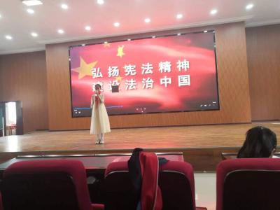 伙牌镇中心小学开展法治宣传演讲比赛