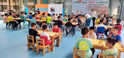 襄州区举办庆六一“茁壮杯”少儿象棋交流赛