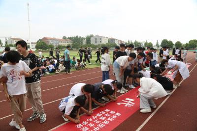 携手共建无烟校园 呵护青少年健康成长