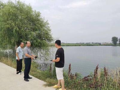 把脚印落在基层 把民声记在心上 把问题解决在一线