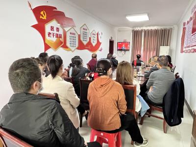 区委老干部局系统全体干部集中收看 党的二十大开幕盛况