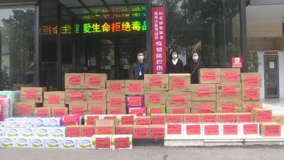 “青”力而为 “企”心协力！襄州青企协向“疫”线捐赠物资