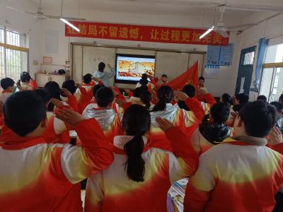 网上祭英烈 薪火代代传